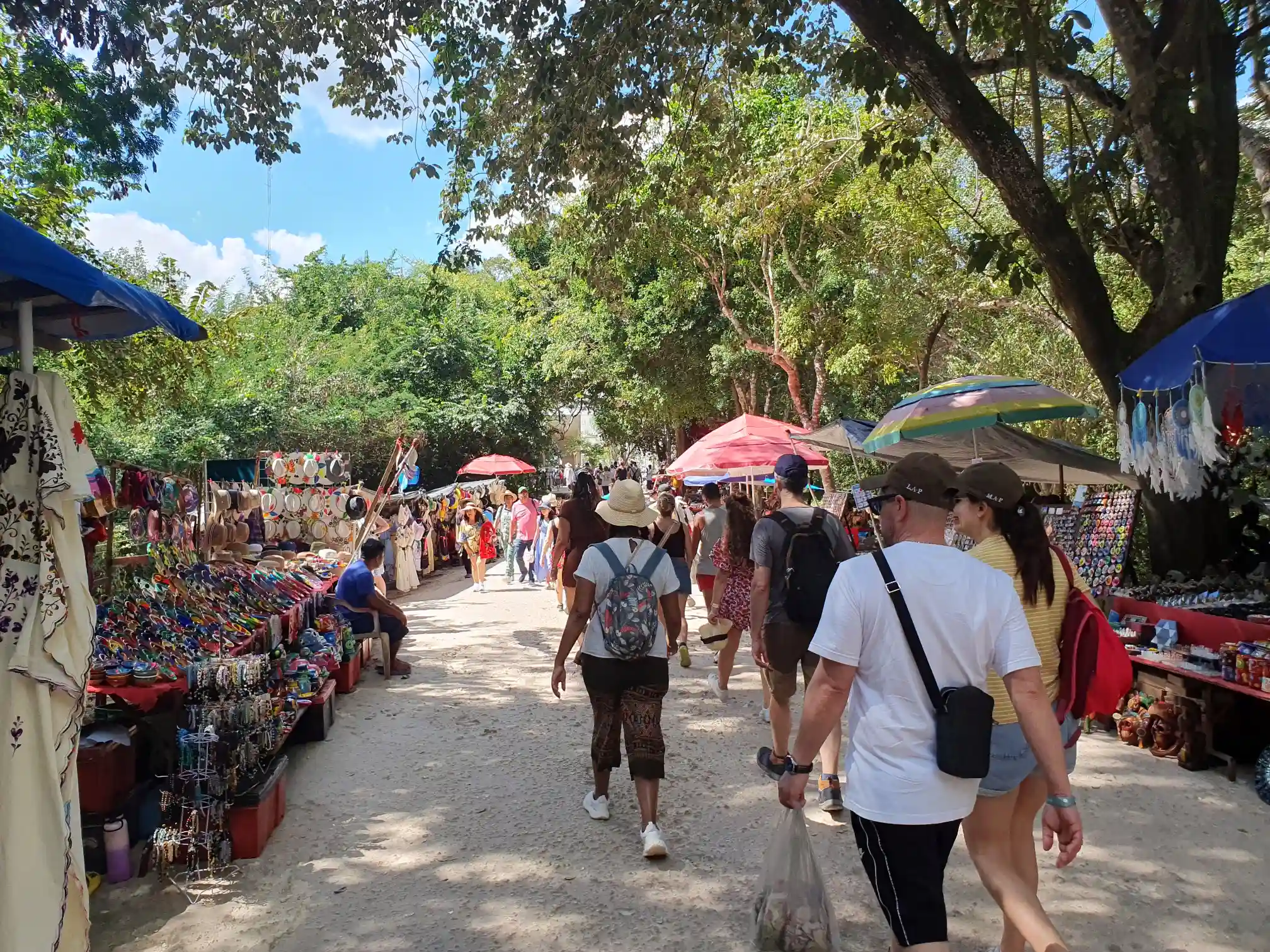 <img alt="" src="/user/pages/tecartmedia/mexiko/chichen-itza/chichen-itza/20250205_121051.webp?title" />