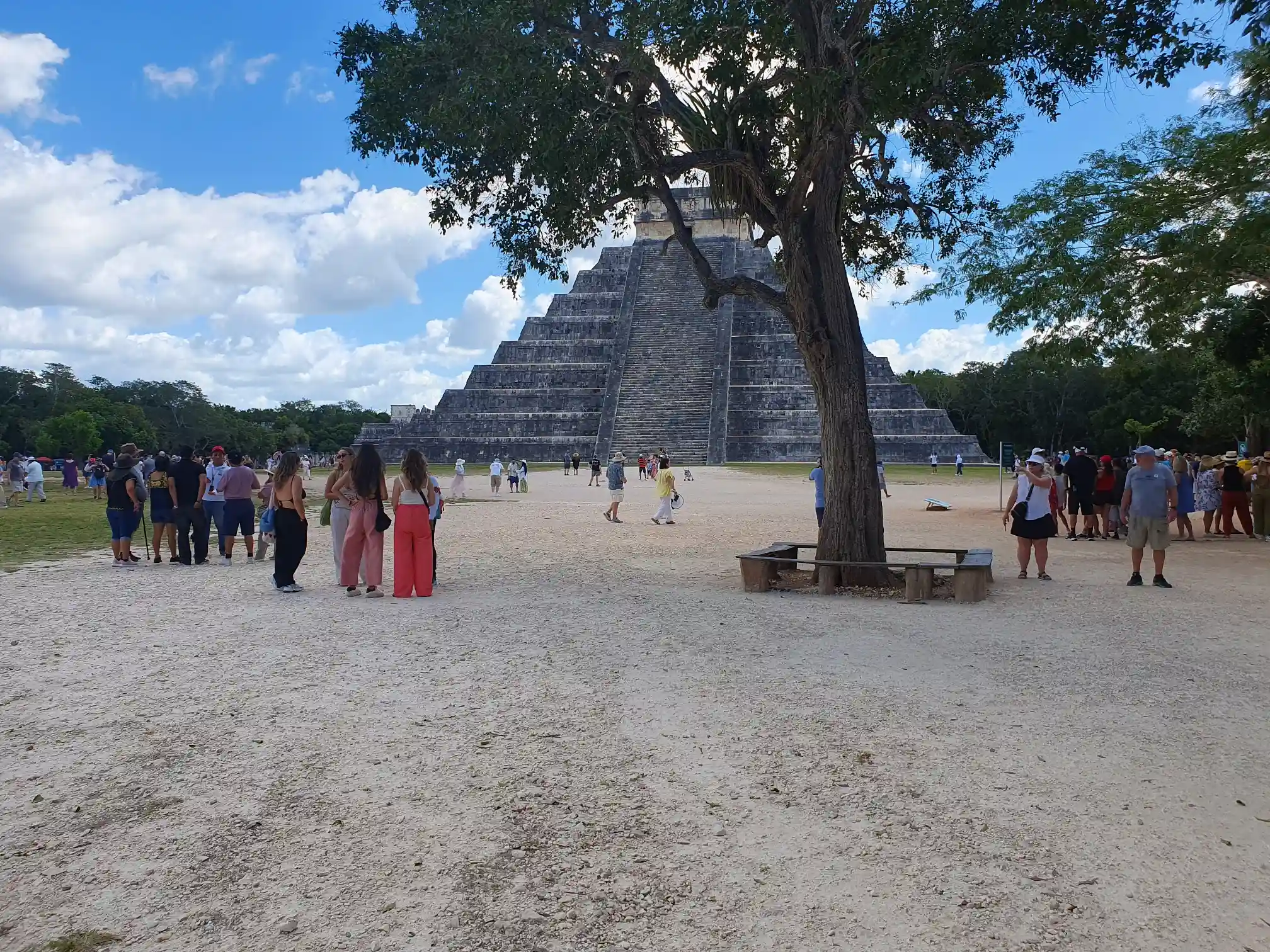 <img alt="" src="/user/pages/tecartmedia/mexiko/chichen-itza/chichen-itza/20250205_121328.webp?title" />