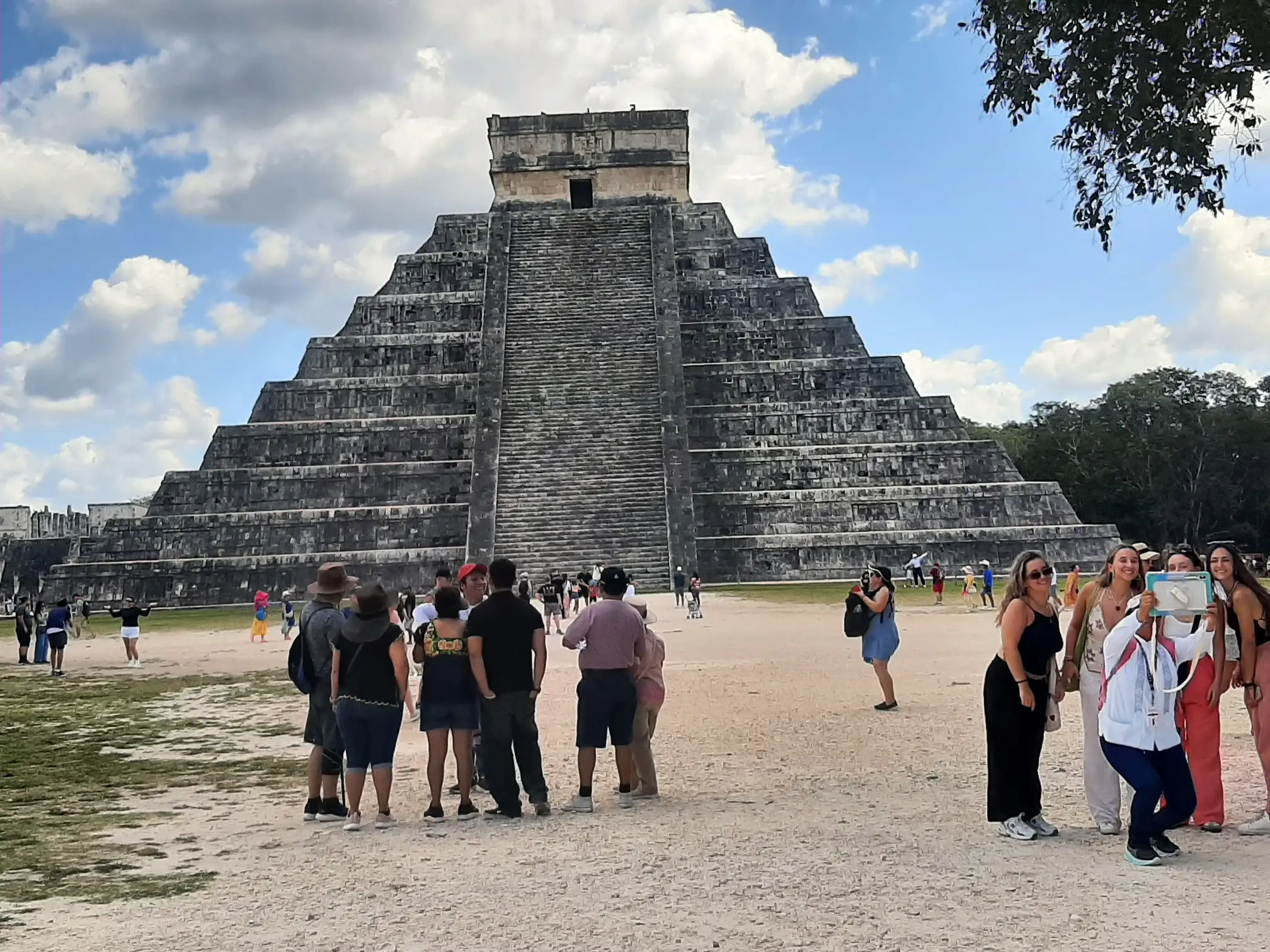 <img alt="" src="/user/pages/tecartmedia/mexiko/chichen-itza/chichen-itza/20250205_121413.webp?title" />