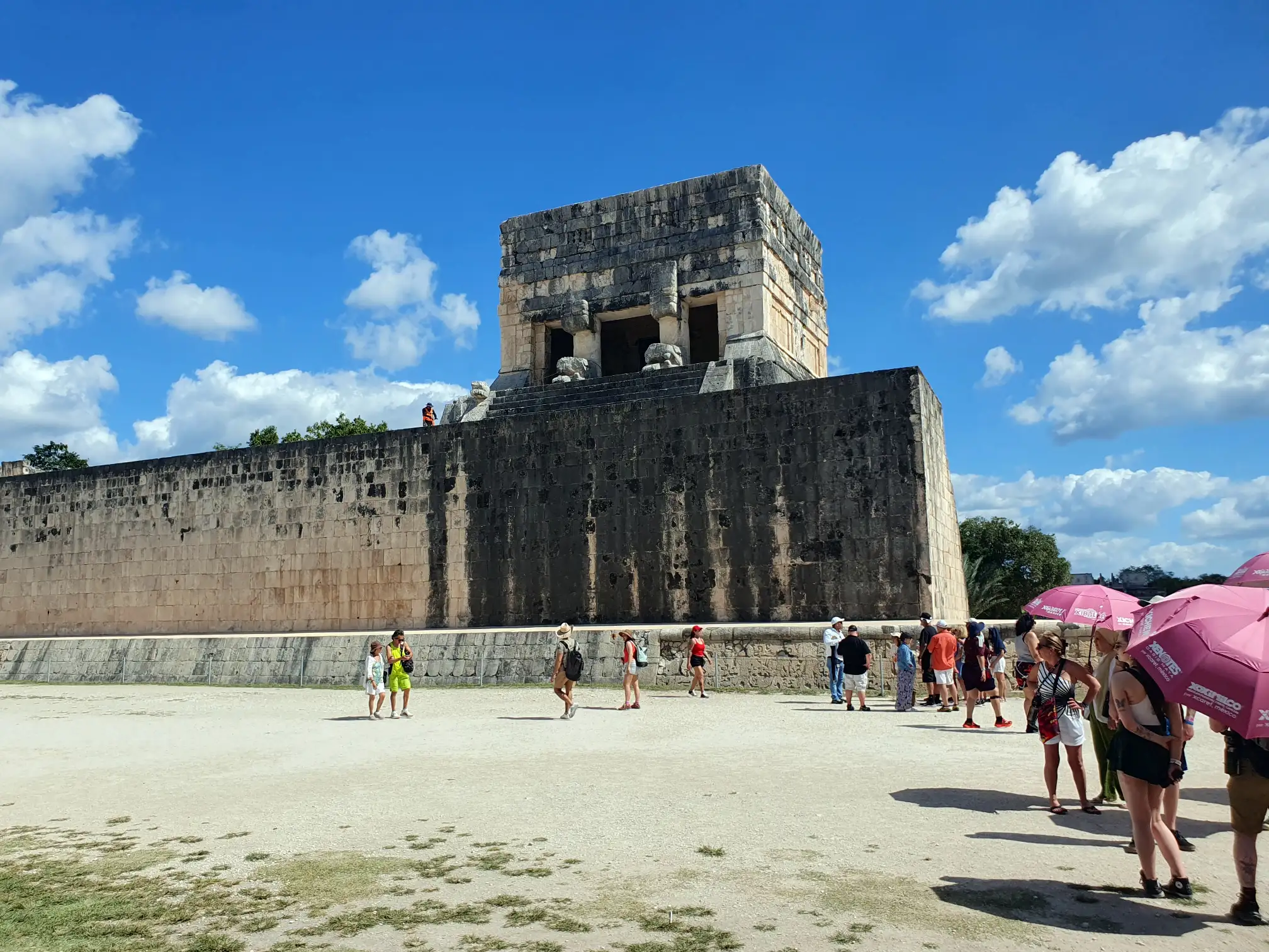 <img alt="" src="/user/pages/tecartmedia/mexiko/chichen-itza/chichen-itza/20250205_123906.webp?title" />