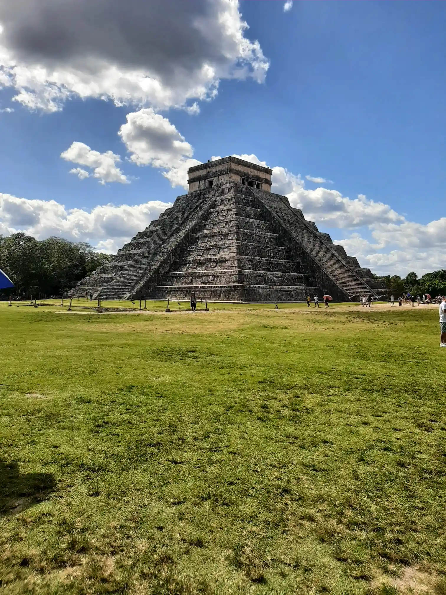 <img alt="" src="/user/pages/tecartmedia/mexiko/chichen-itza/chichen-itza/20250205_133047.webp?title" />